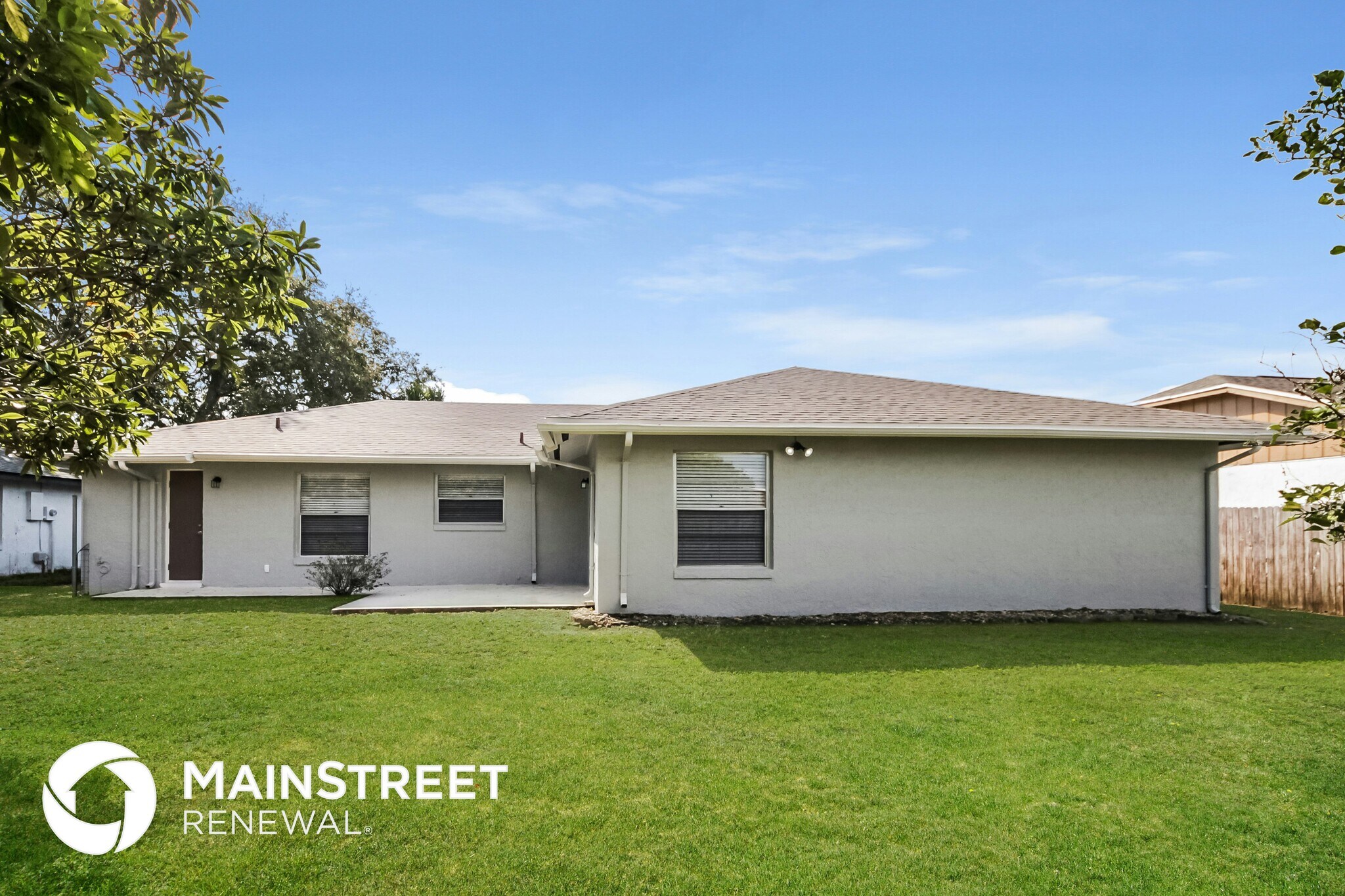 Building Photo - 2733 Mint Dr