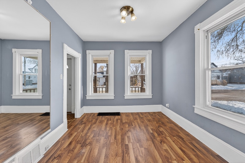 Building Photo - 4324 8th Ave