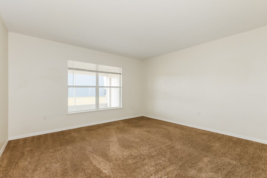 Building Photo - 177 Vista View Ave