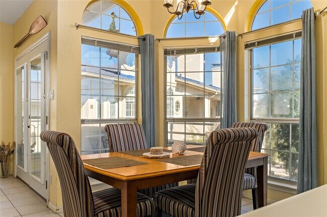 Building Photo - 3404 American Dr