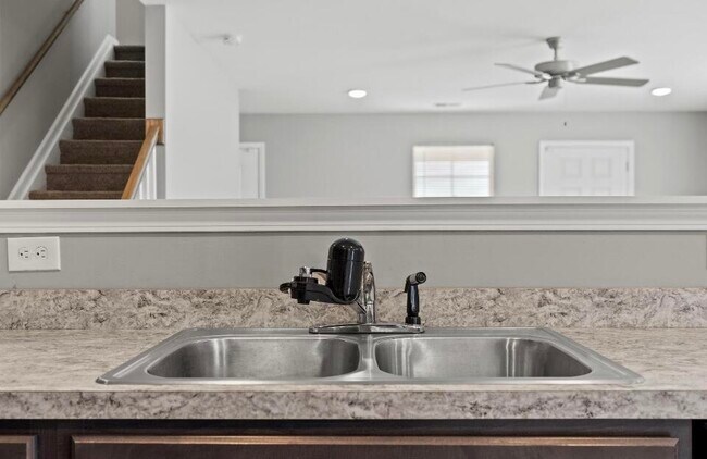 Building Photo - 8021 Driftwood Lp