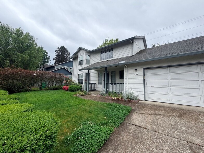 Building Photo - 1835 NE 56th Ave