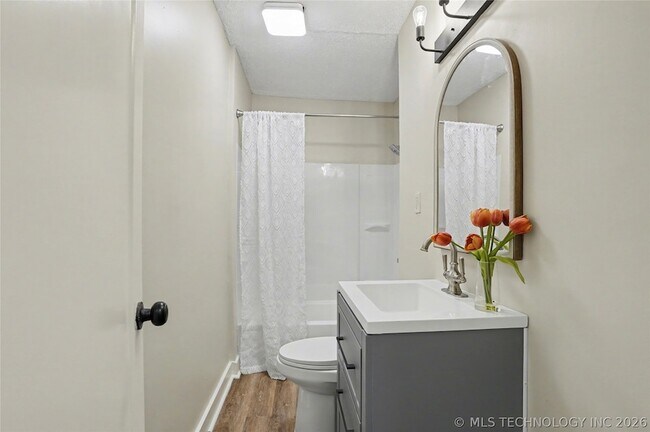 Building Photo - 4713 S 27th W Ave