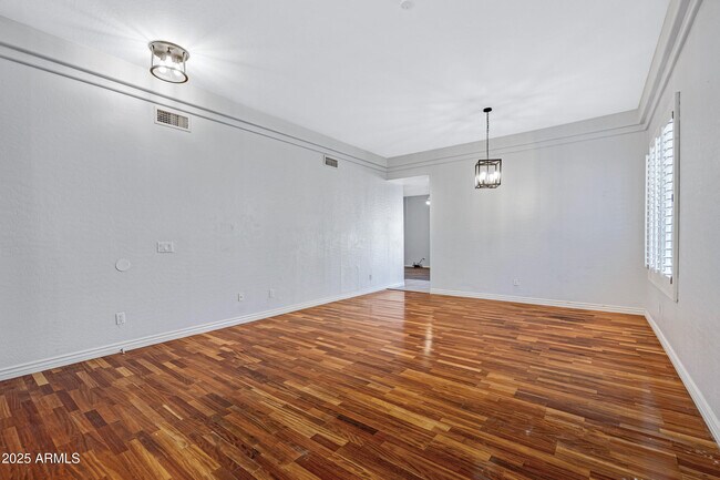 Building Photo - 2236 W Periwinkle Way
