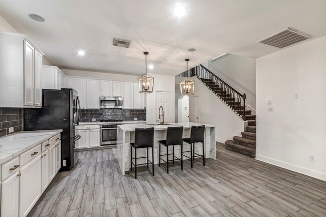 Building Photo - 22406 Miramar Crest Dr