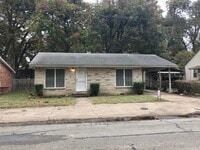 Building Photo - For Rent- 2 Bedroom, 1.5 Bath!