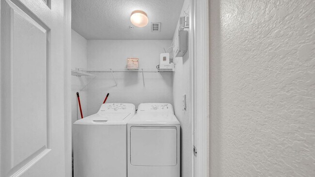 Building Photo - 9763 Magnolia Blossom Dr