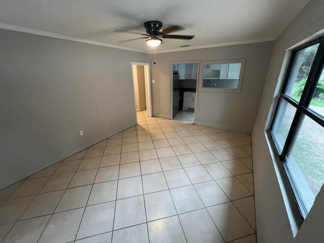 Building Photo - 1240 Levy Ave