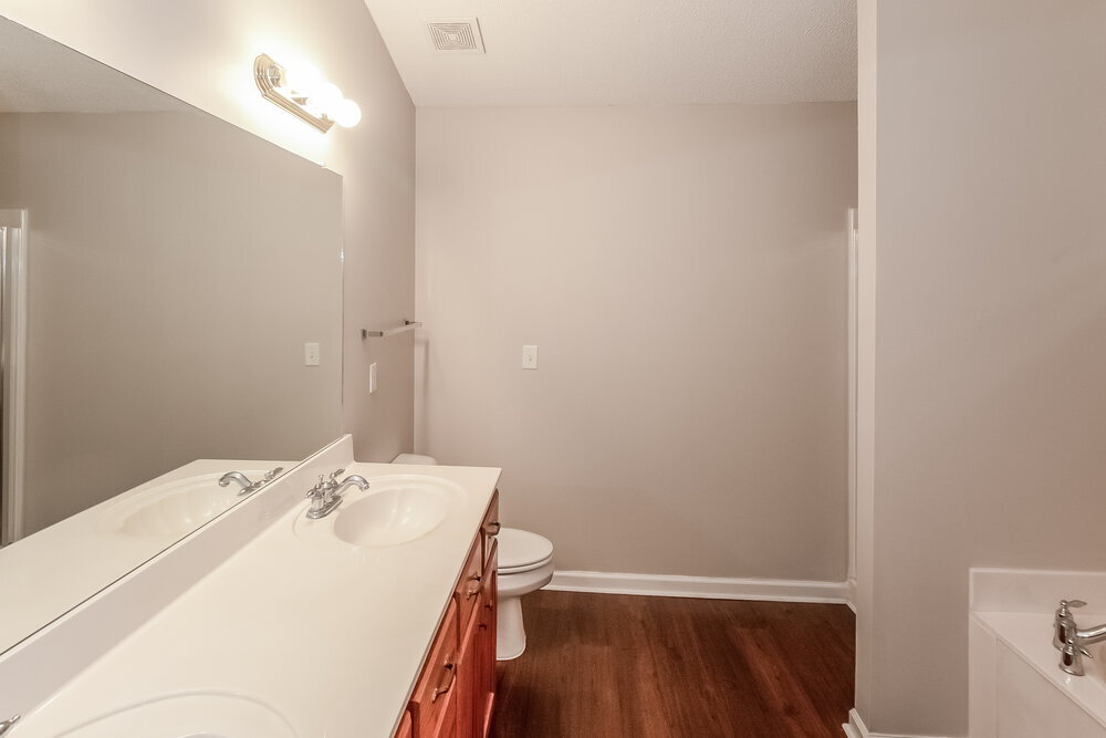 Building Photo - 1708 Cherry Creek Dr