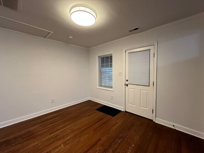 Building Photo - Newly Remodeled 3BD, 2BA Raleigh Home with Fenced Yard in Prime Location Near Downtown Raleigh, N...