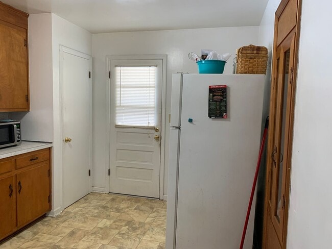 Building Photo - 2 Bed 1 Bath Blacksburg Home
