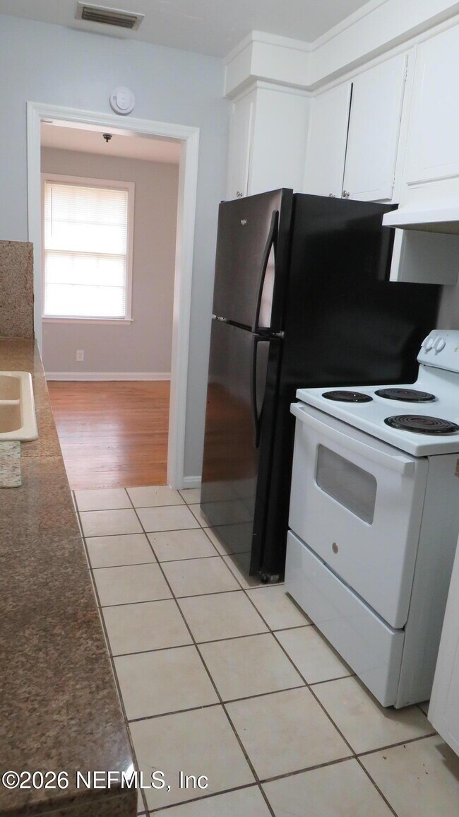 Building Photo - 4811 Sefa Cir N