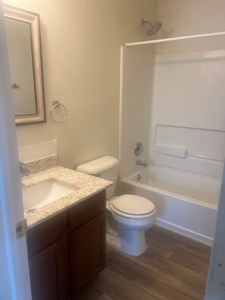 Building Photo - 8644 Hosta Way