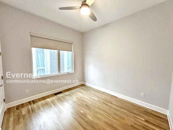 Building Photo - 1930 Herman St