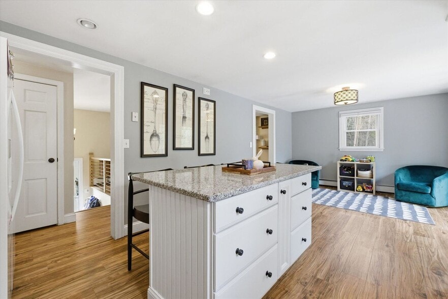 Building Photo - 32 Edinburgh