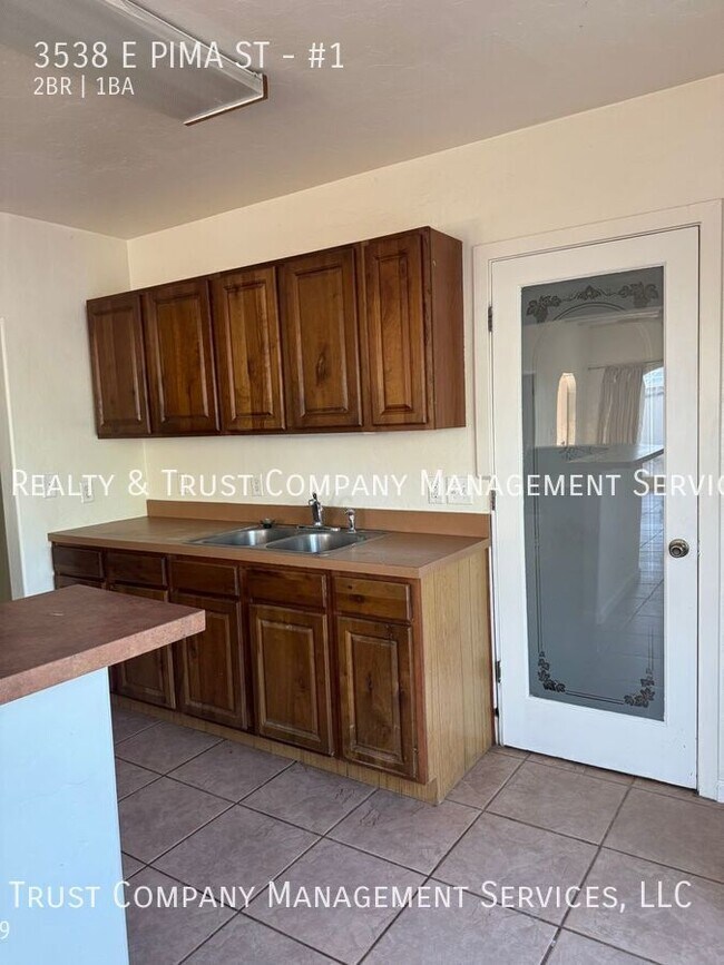 Building Photo - 3538 E Pima St