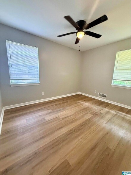 Building Photo - 809 Fairfax Dr