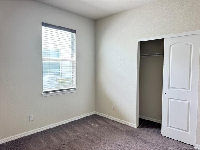 Building Photo - 10214 SW Captiva Dr