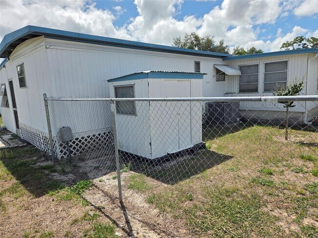 Building Photo - 39143 Ola Ave