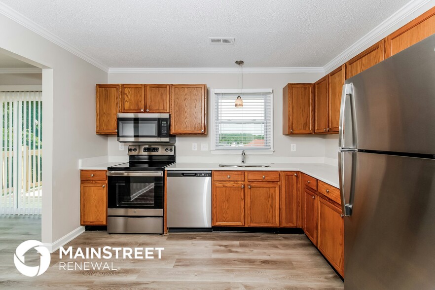 Building Photo - 1039 Glenmont Rd