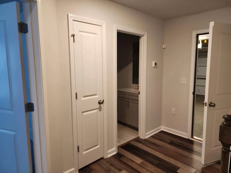 Building Photo - 325 Devon Cliffs Dr