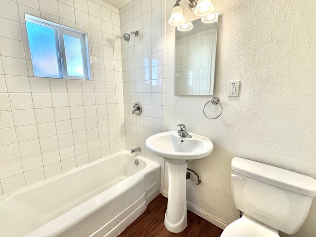 Building Photo - 4322-4324 Temecula Street