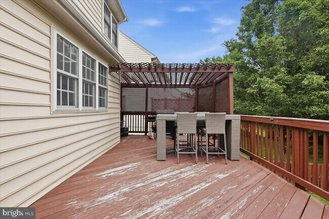 Building Photo - 9255 Bowers Brook Pl