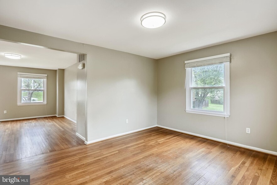 Building Photo - 81 Watkins Park Dr