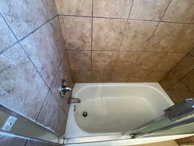 Building Photo - Unit 3