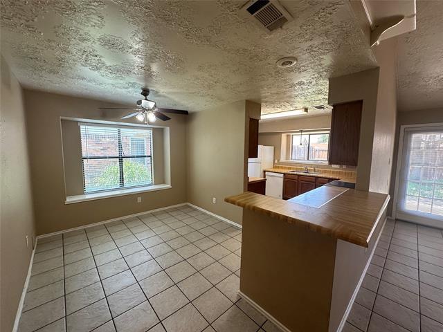 Building Photo - 4045 Cavalry Dr