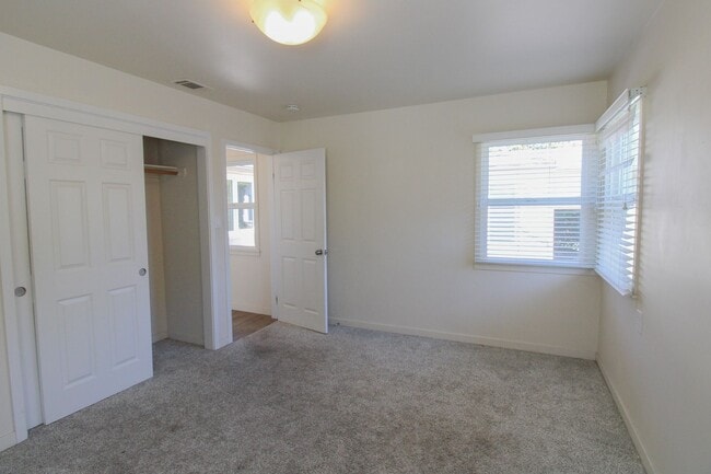 Building Photo - Exceptional Monterey Heights 4 Bedroom Hou...