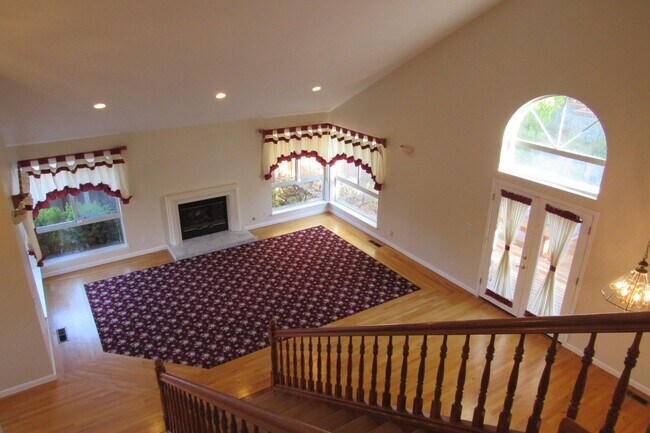 Building Photo - Gorgeous Custom Pleasanton Home in Great Location