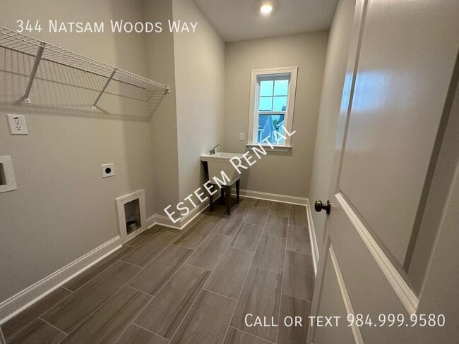 Building Photo - 344 Natsam Wds Wy