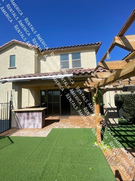 Building Photo - 16215 W Camino de Oro