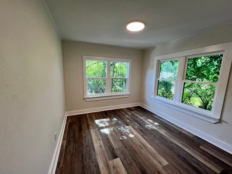 Building Photo - 1221 Georgia St