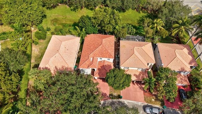 Building Photo - 6249 NW 78th Manor