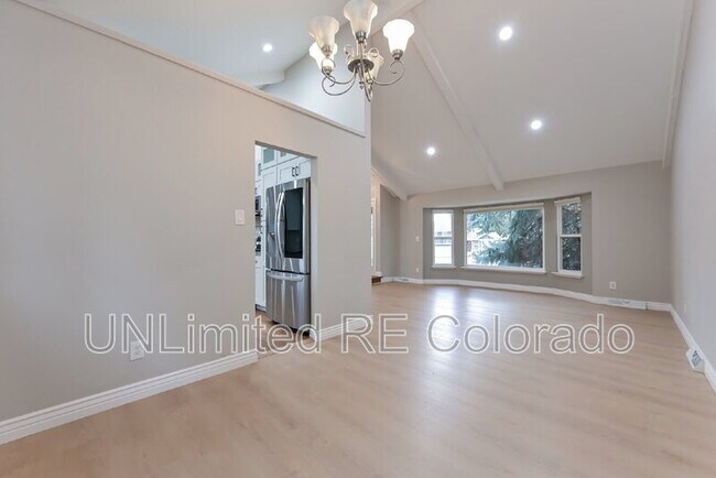 Building Photo - 7705 S Pontiac Ct