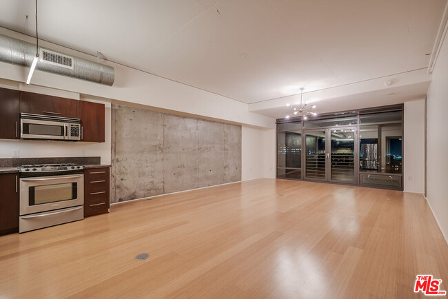 Building Photo - 1111 S Grand Ave