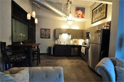 Building Photo - 313 E Lafayette St