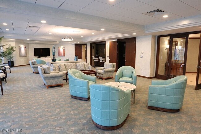 Building Photo - 7515 Pelican Bay Blvd