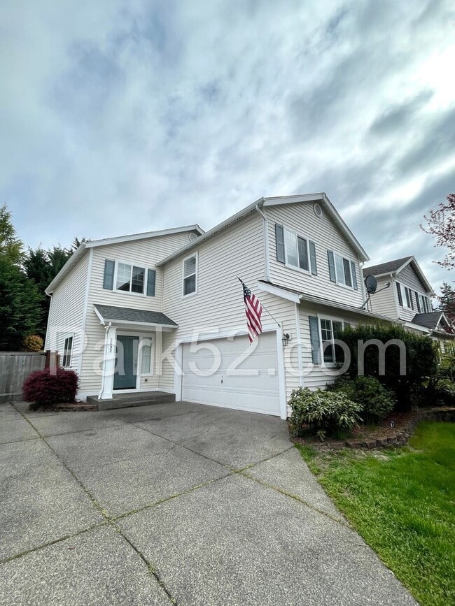 Building Photo - DuPont 4 Bedroom Single Family
