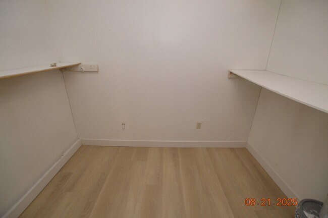 Building Photo - 6751 Sebring St