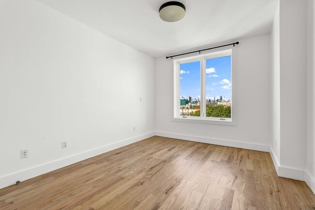 Building Photo - 627 DeKalb Ave