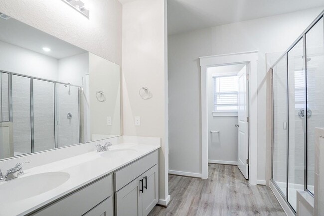 Building Photo - 601 Fiery Skipper Dr