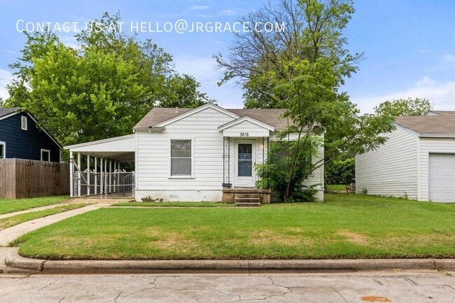 Building Photo - 3616 Live Oak Ave