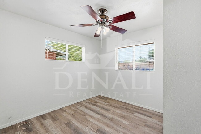 Building Photo - 3801 N 4th Ave
