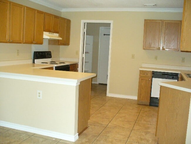 Building Photo - Ready for Move-In