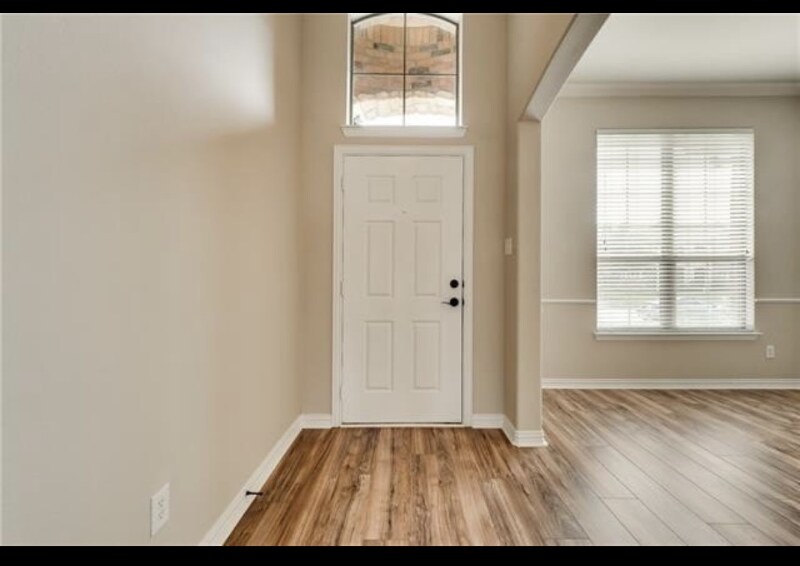 Building Photo - 2902 Aurora Mist Dr