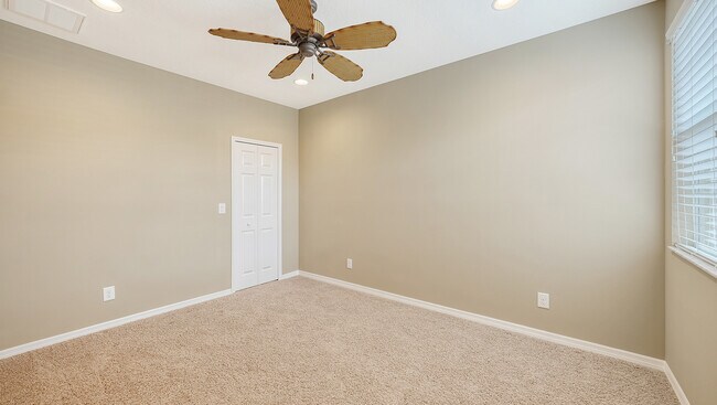 Building Photo - 8280 Villa Grande Ct