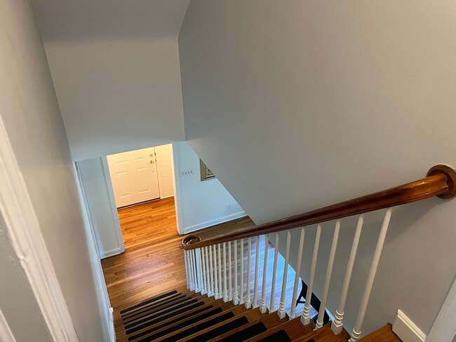 Building Photo - 3 Bedroom 2 Bath House Near Southport